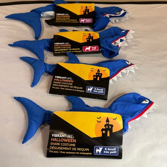 Vibrant Life Shark Halloween Costume for dogs or cats. Various sizes. - Picture 7 of 8